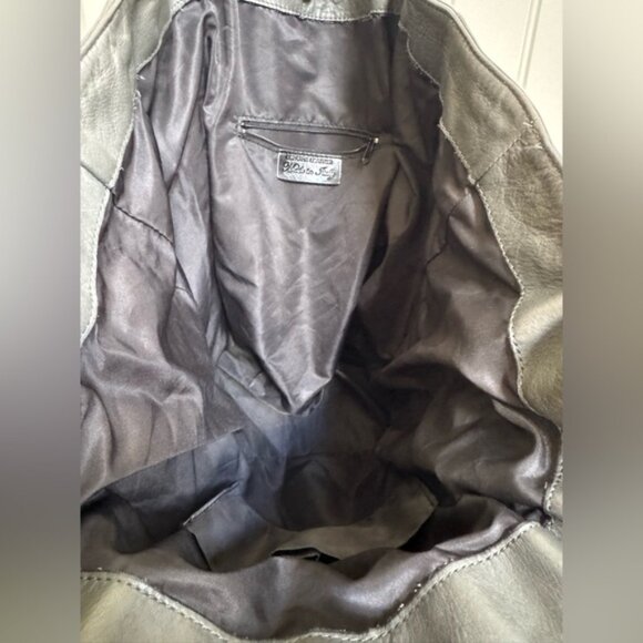 Via de Ginori Firenze Grey Leather Tulip Expandable Shoulder Bag. 10x15x7.5 - Picture 9 of 10